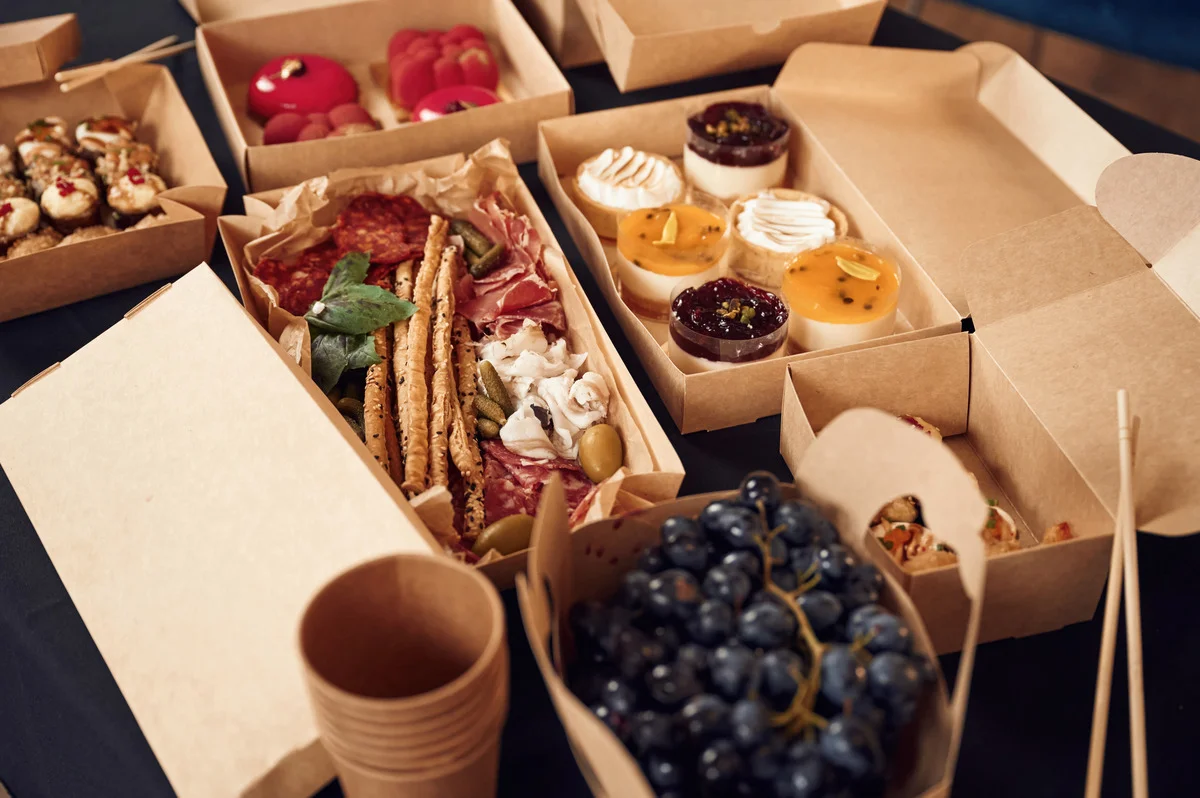 Why You Should Opt for Compostable Food Packaging Containers
